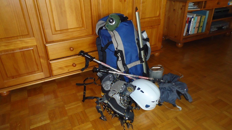 mountain climbing equipment - Some elements of my standard equipment.