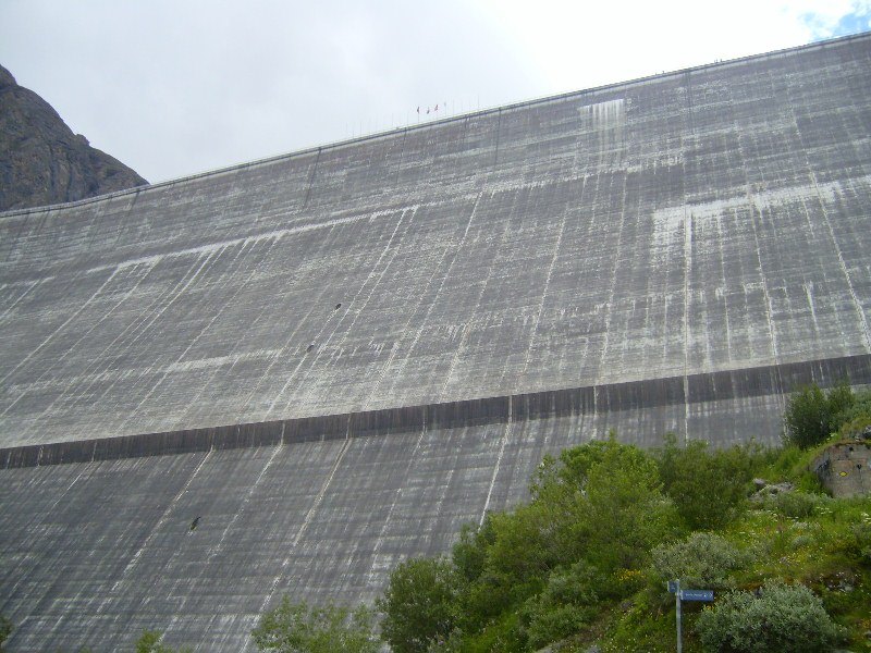 Grande Dixence, a 285 meters high dam.