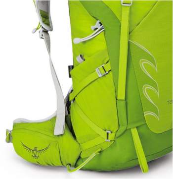 The Z-shaped side strap. The Stow-on-the-Go system is also shown and the attachment loop with its bungee cord.