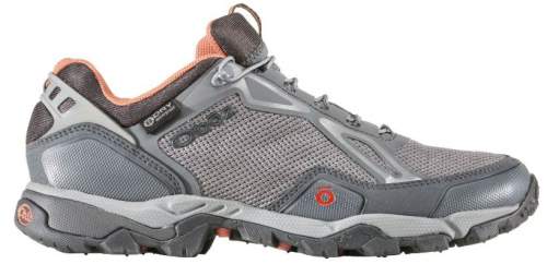 Oboz Crest Low BDry Trail Shoes For Men.