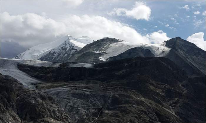 View of Bishorn (4153 m).