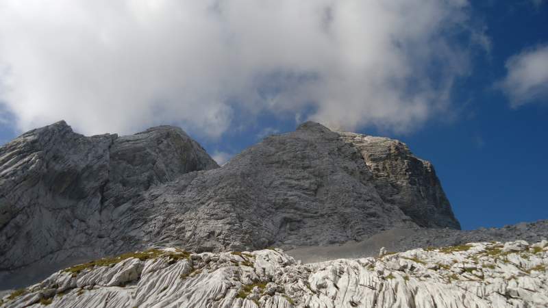 This is the wall - the hardest part. The summit is well behind, not visible. The photo was taken descending the mountain with clouds coming already.