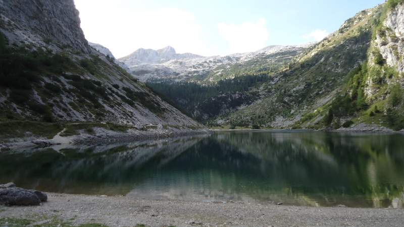 The lake and the Krn summit behind.