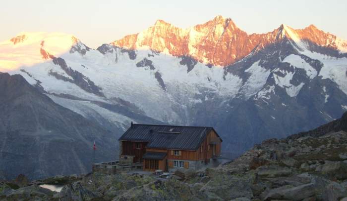 Almageller hut (at 2894 m).