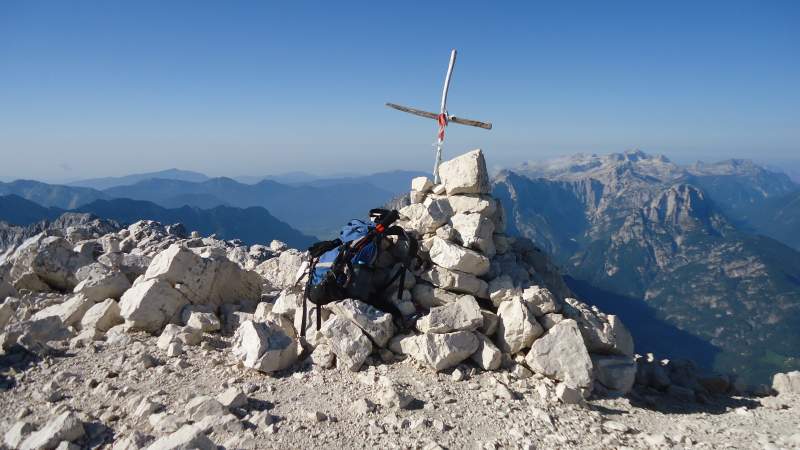 My 17 years old Futura pack on the summit of Jalovec.