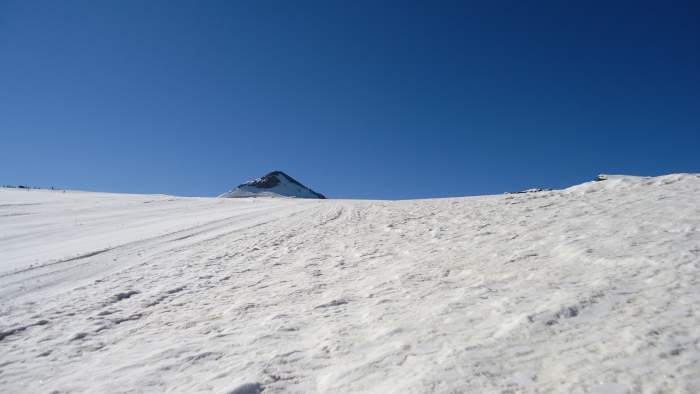 Geisterspitze (Punta degli Spiriti) as seen from the glacier. 