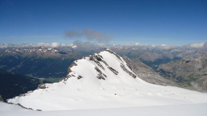 Monte Cristallo (Hohe Schneide), view from the summit.