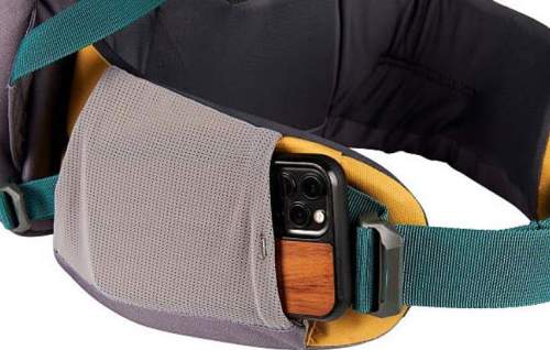 Single hip belt pocket.