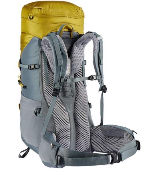 Daypack with cheap back ventilation