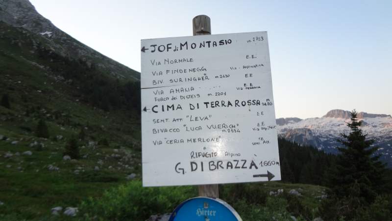 A table above Rifugio Brazza.