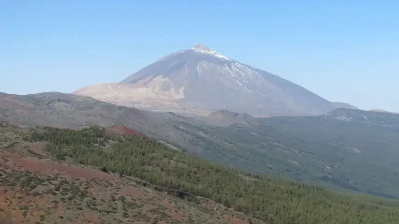 Teide seen from the La Laguna road.