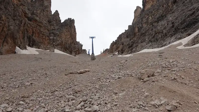 The upper part of the couloir.