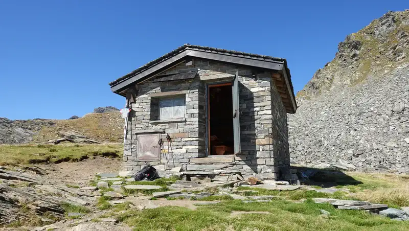 How to Use Bivouacs in the Alps top picture with Bivacco Servizio.