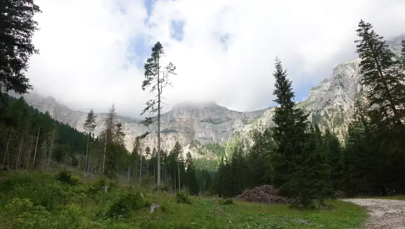 The route goes up these cliffs.