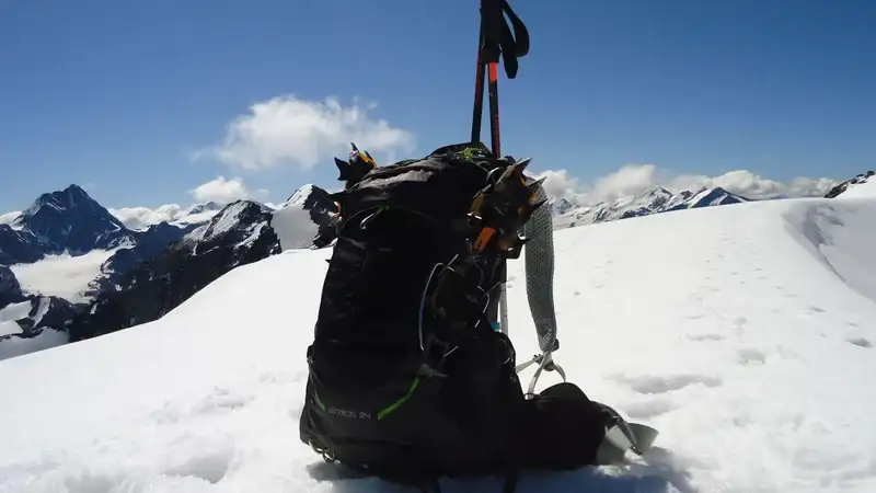 My Osprey Stratos 24 pack on the summit of Geisterspitze (Punta degli Spiriti) in the Italian Alps.