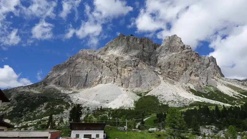 Climbing Lagazuoi Kaiserjäger Ferrata from Passo Falzarego top picture.