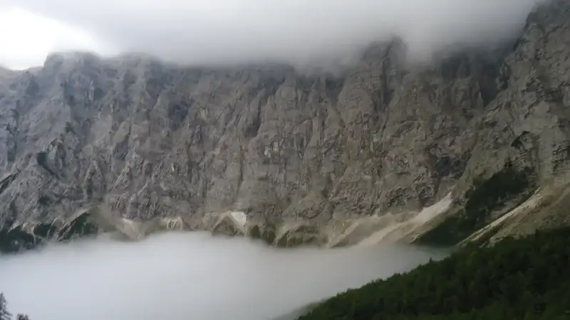 What to Do if You Are Caught in a Storm in the Mountains top picture.