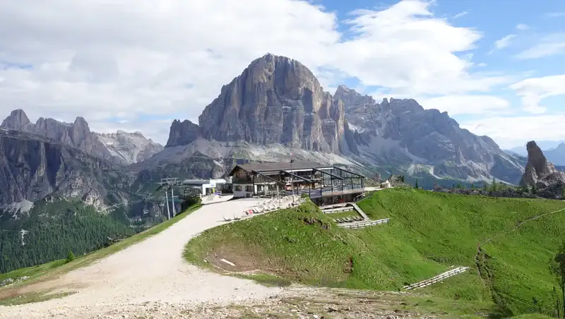 Scoiattoli hut.