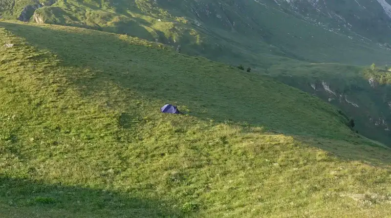 A tent close to Giau pass.