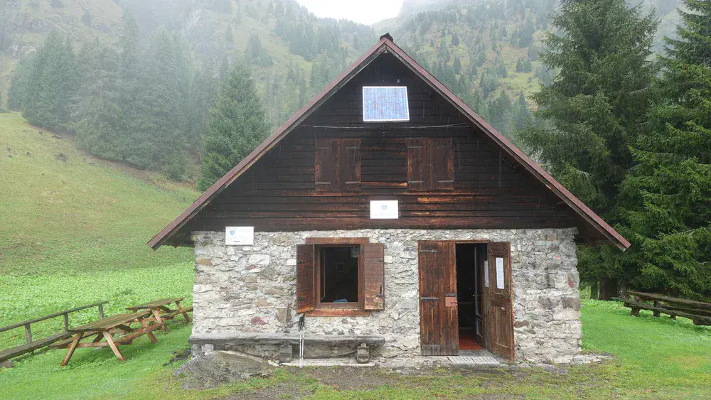 Bivacco Malga Malgonera.