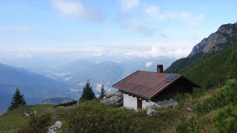 Views in the south-west direction.
